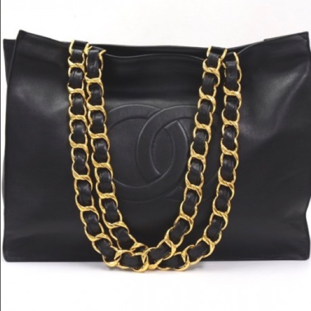 CHANEL Calfskin Timeless GST Chunky Chain Tote